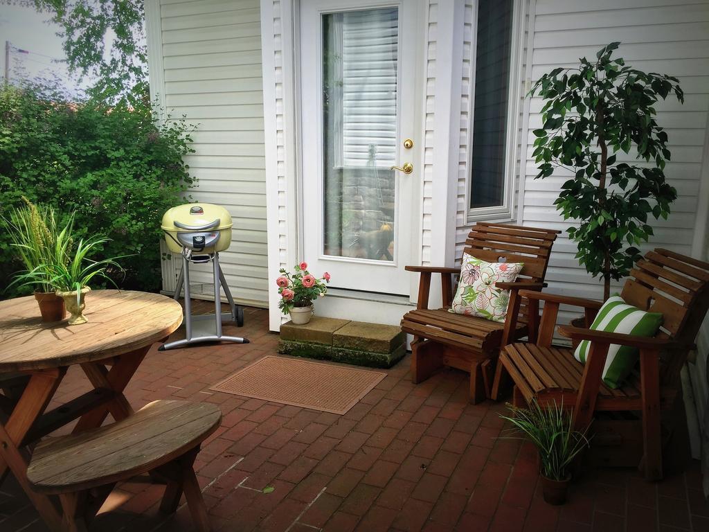 Donna'S Premier Lodging Villa Берлин Екстериор снимка